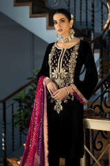 khuda baksh Embroidered 3 Pcs Luxury Velvet Suit Unstitched Wedding Collection Women Dress