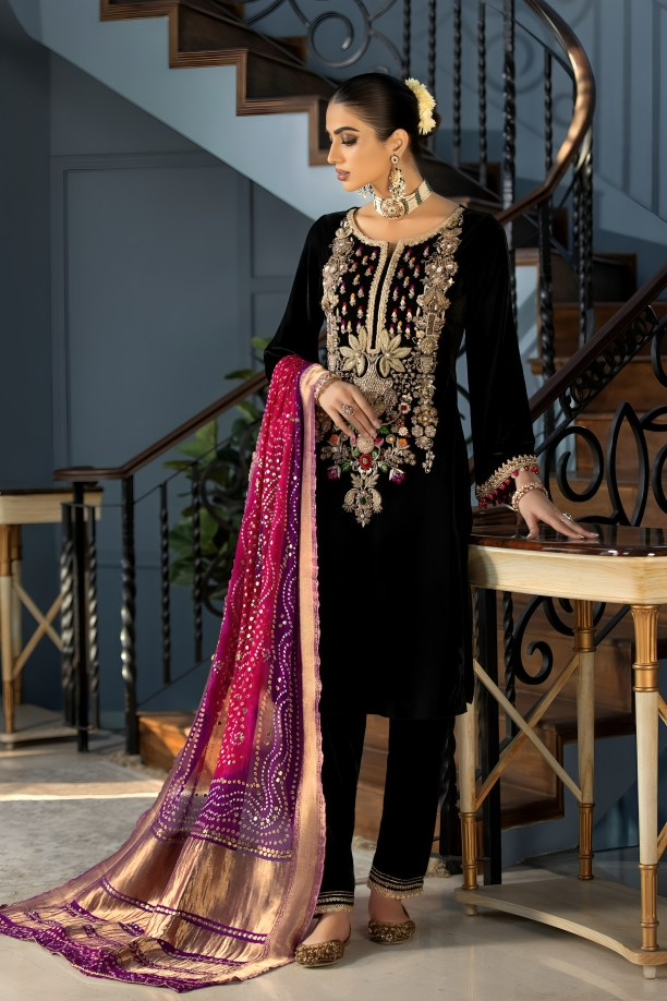 khuda baksh Embroidered 3 Pcs Luxury Velvet Suit Unstitched Wedding Collection Women Dress