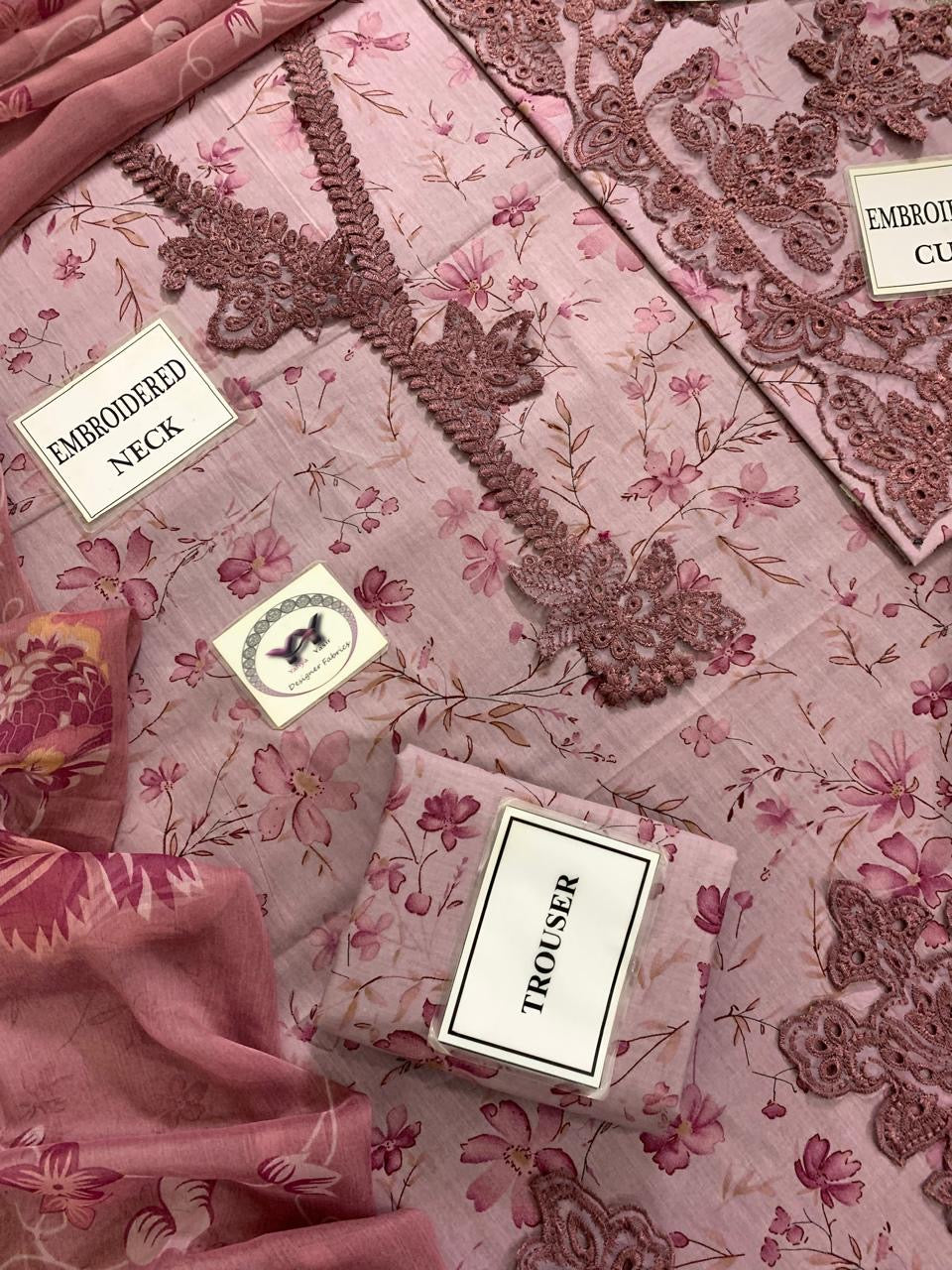 LUXURY LAWN UNSTITCHED 3PCS