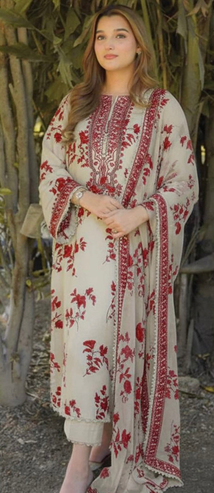 LUXURY LAWN UNSTITCHED3PCS