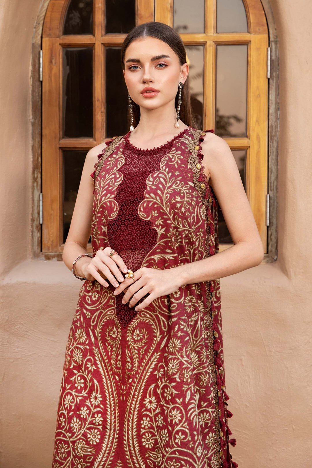 MARIA B UNSTITCHED LUXURY LAWN 3PCS