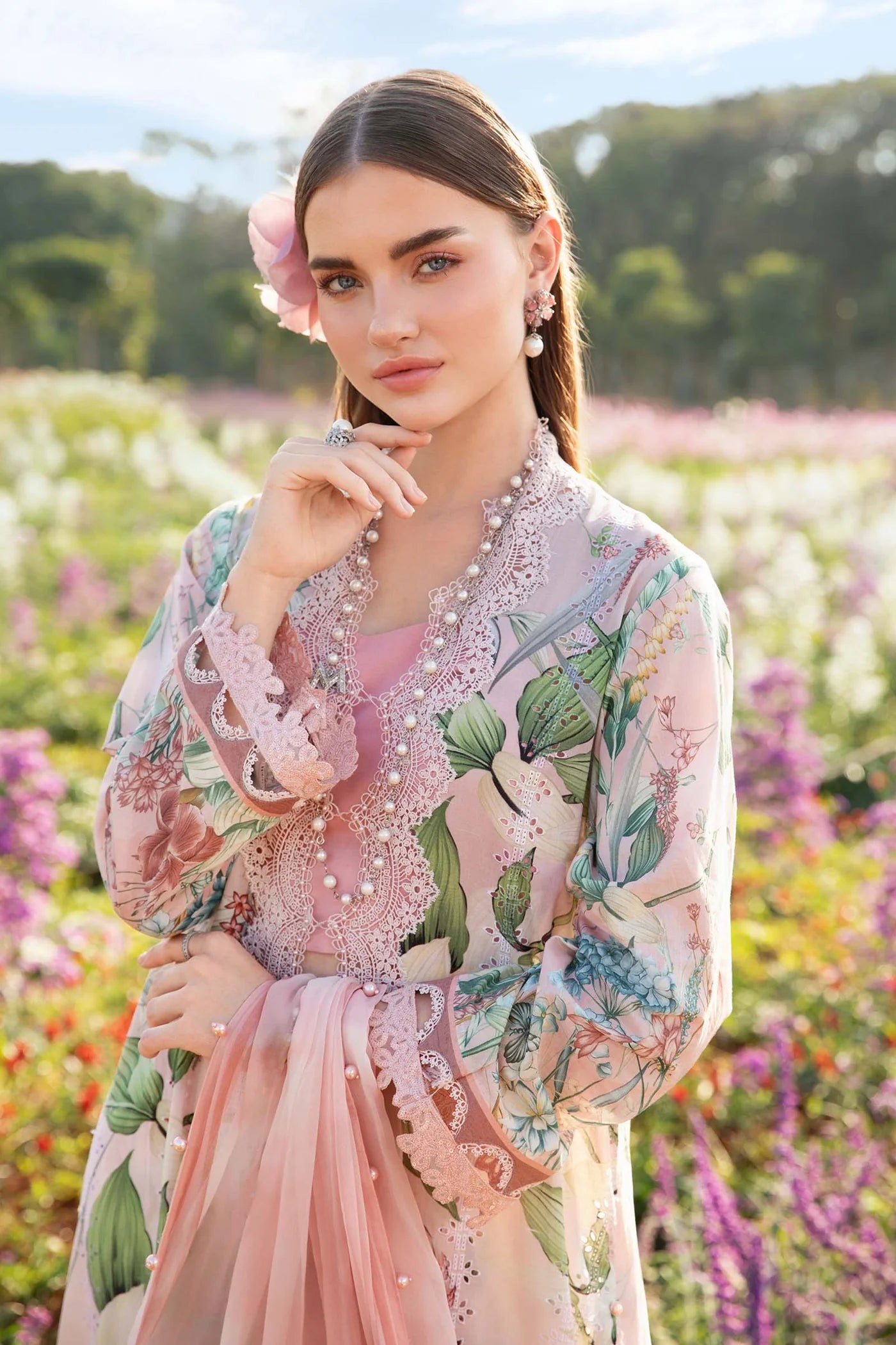 MARIA B UNSTITCHED LUXURY LAWN 3PCS