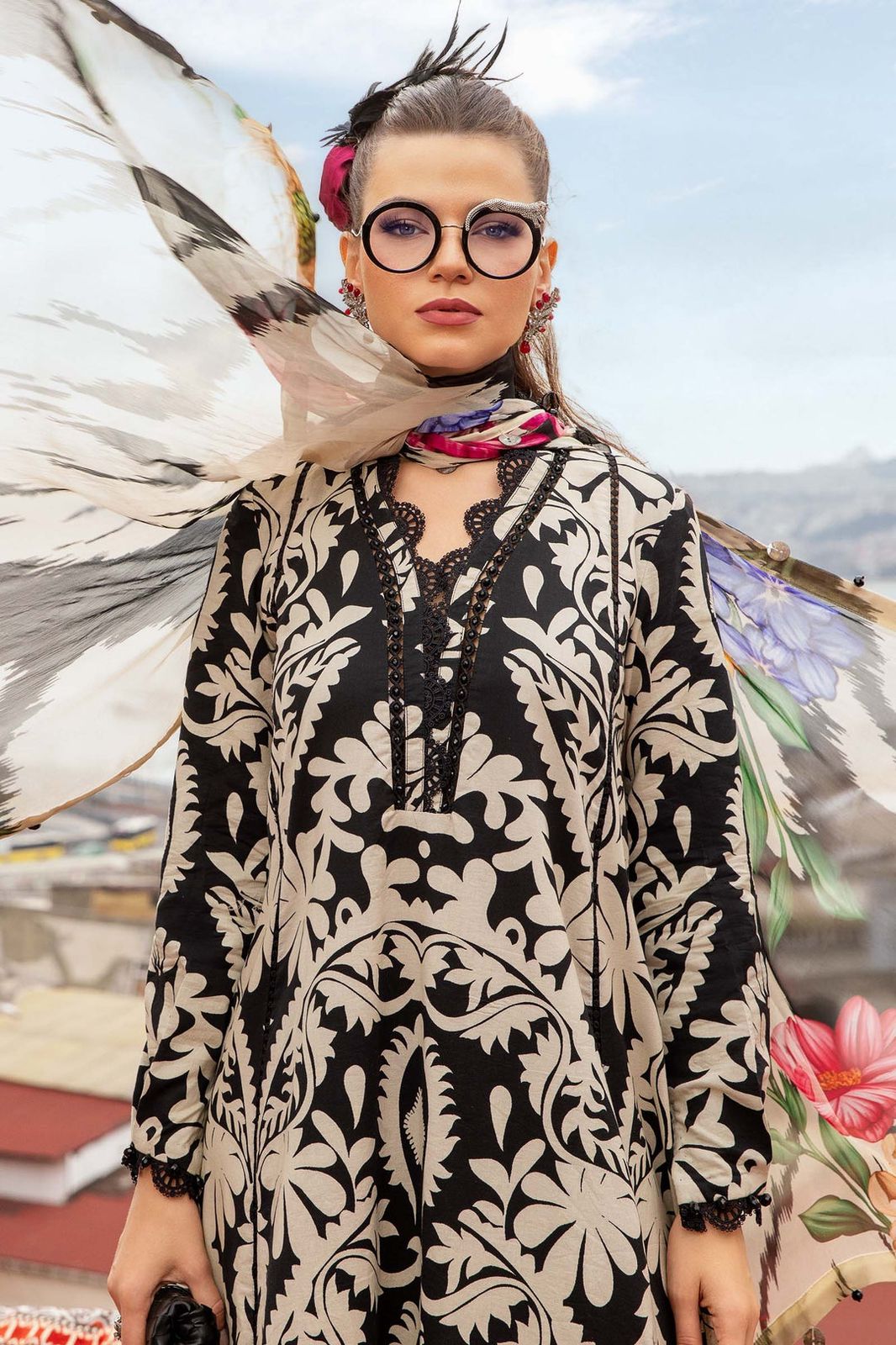 MARIA B LUXURY LAWN 3PCS