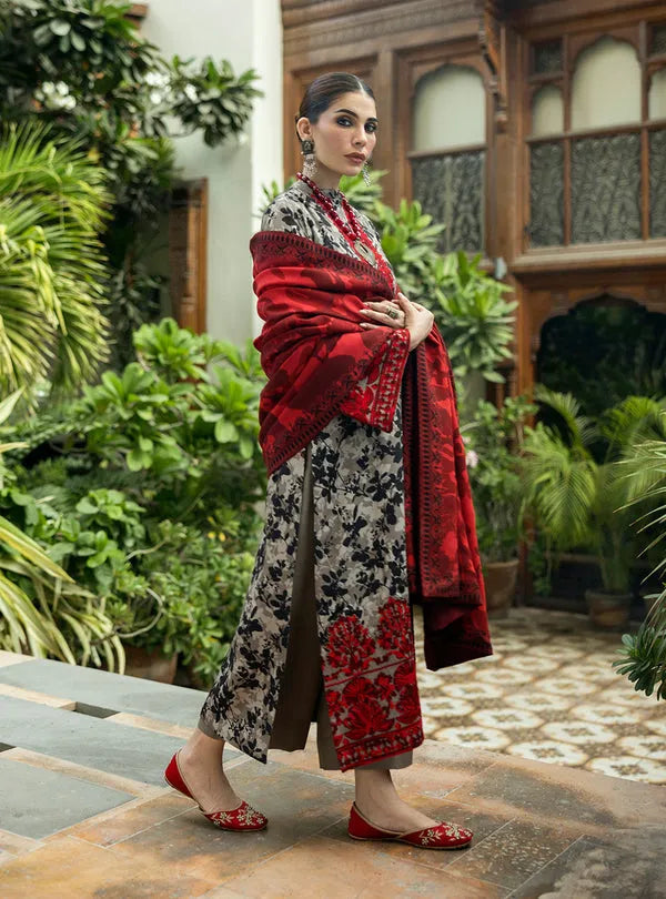 LUXURY LAWN UNSTITCHED 3PCS