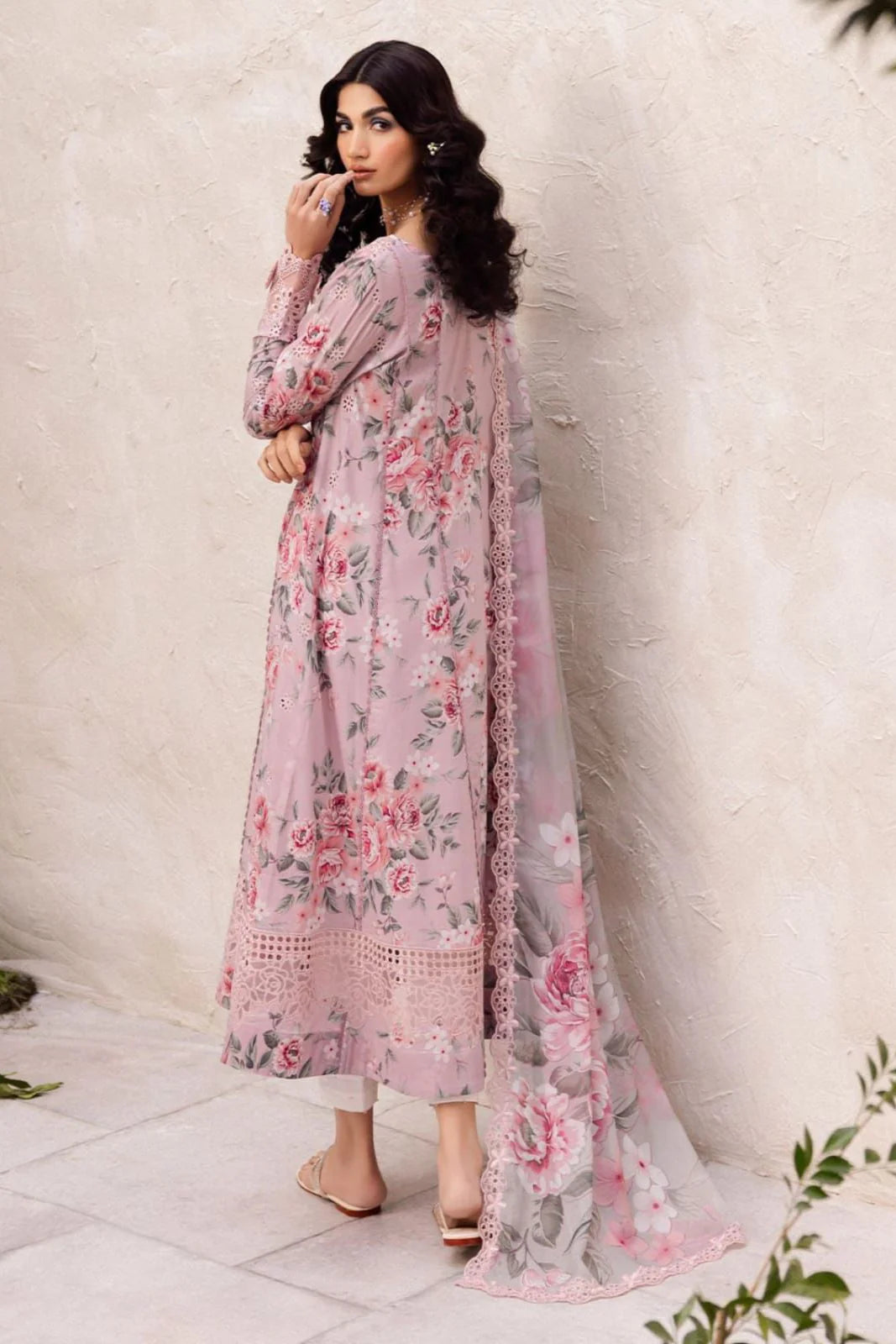 LUXURY LAWN UNSTITCHED 3PCS