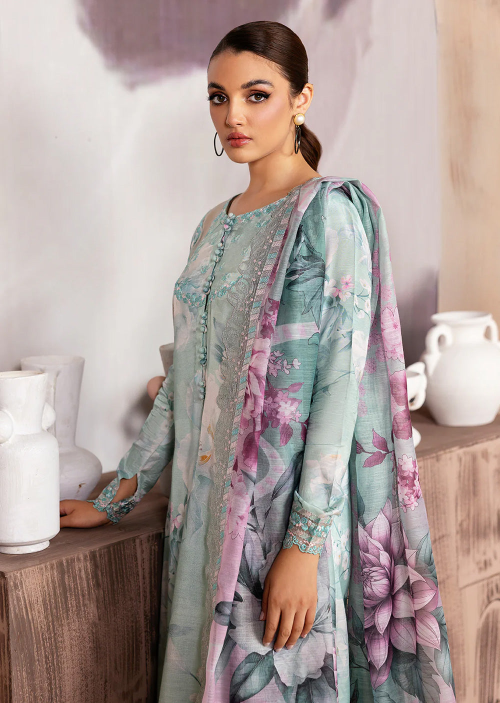 LUXURY LAWN UNSTITCHED 3PCS