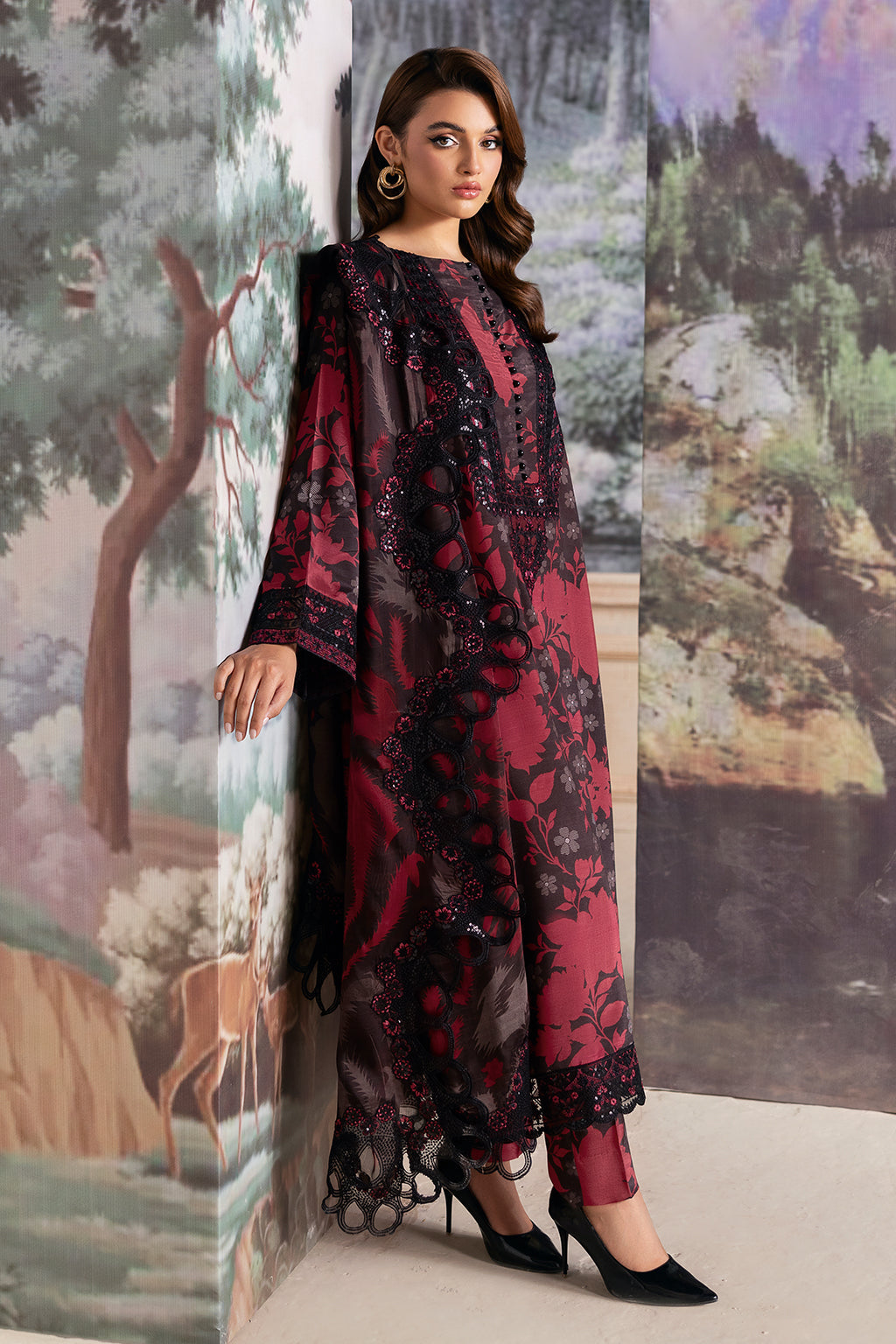 LUXURY LAWN UNSTITCHED 3PCS