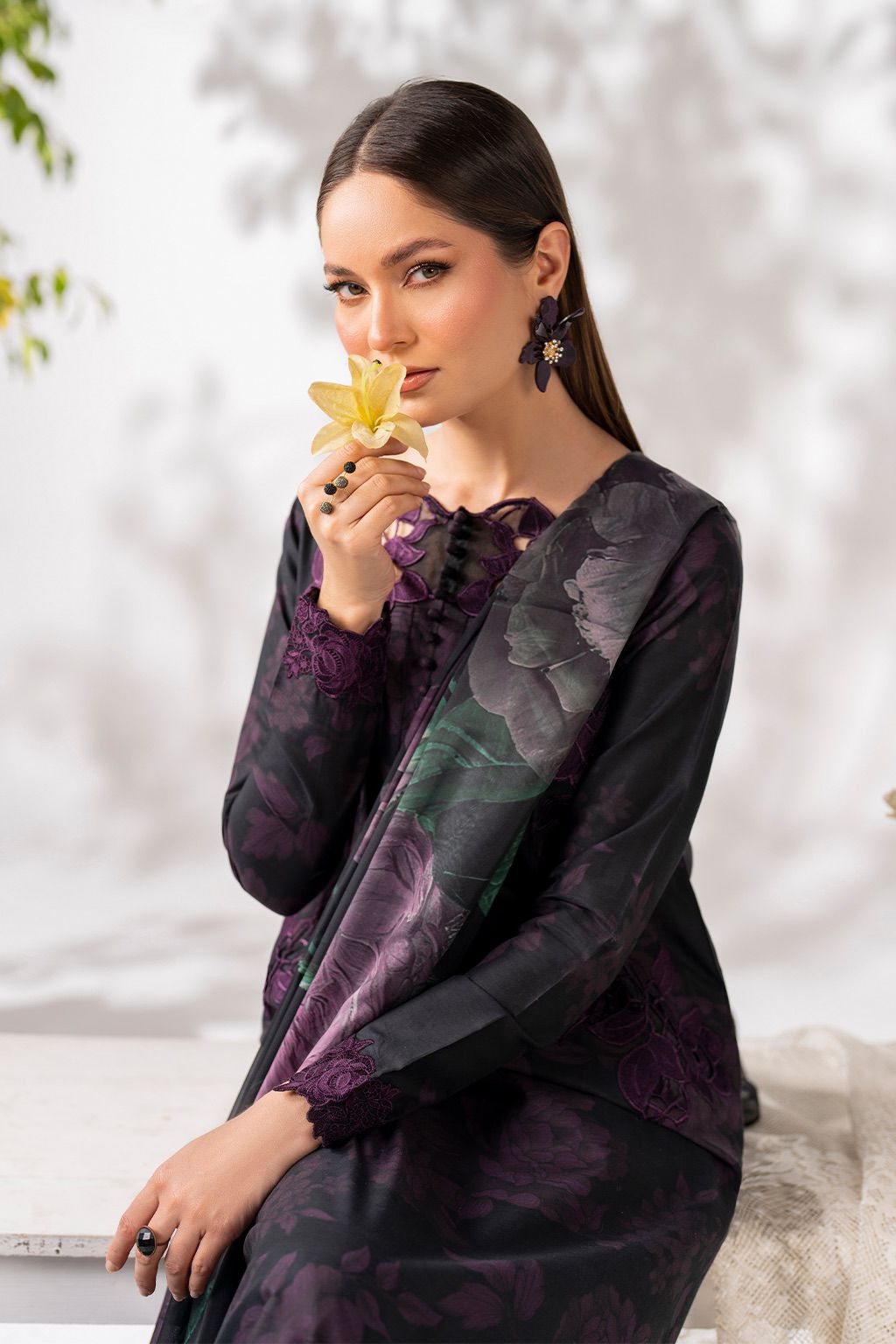 LUXURY LAWN UNSTITCHED 3PCS