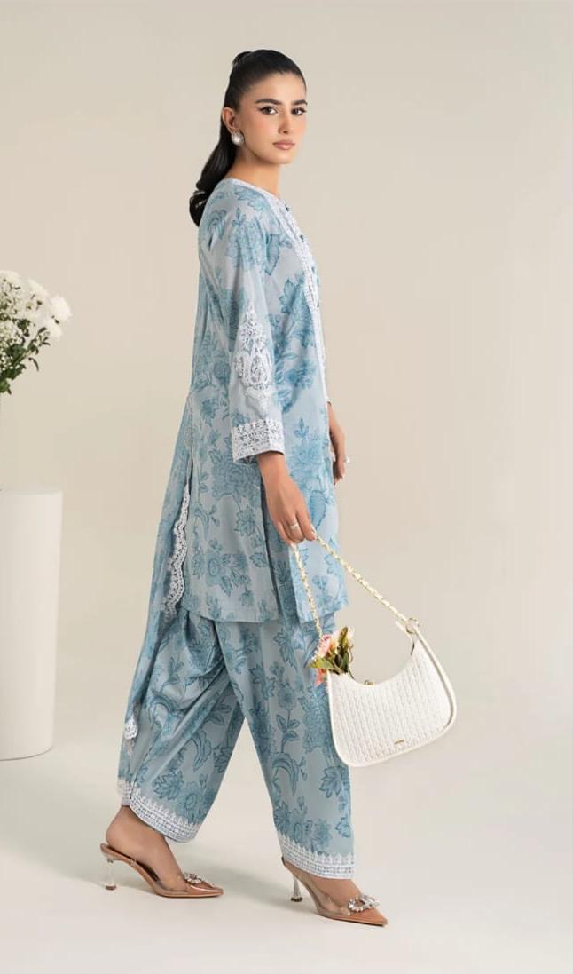 LUXURY LAWN UNSTITCHED 3PCS
