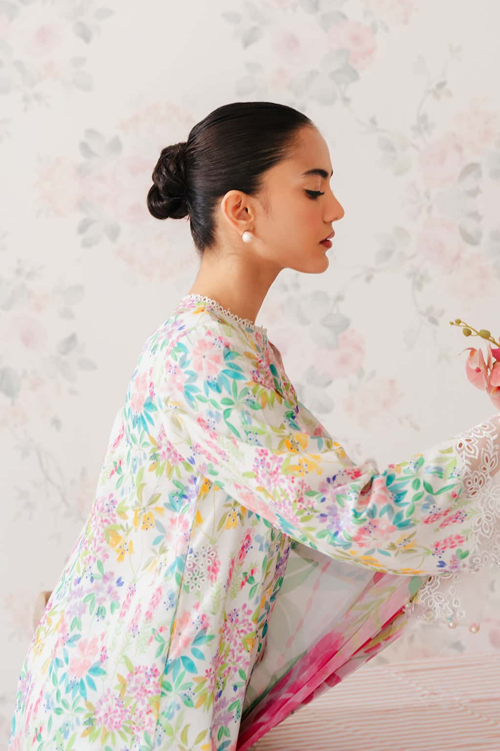 LUXURY LAWN UNSTITCHED 3PCS
