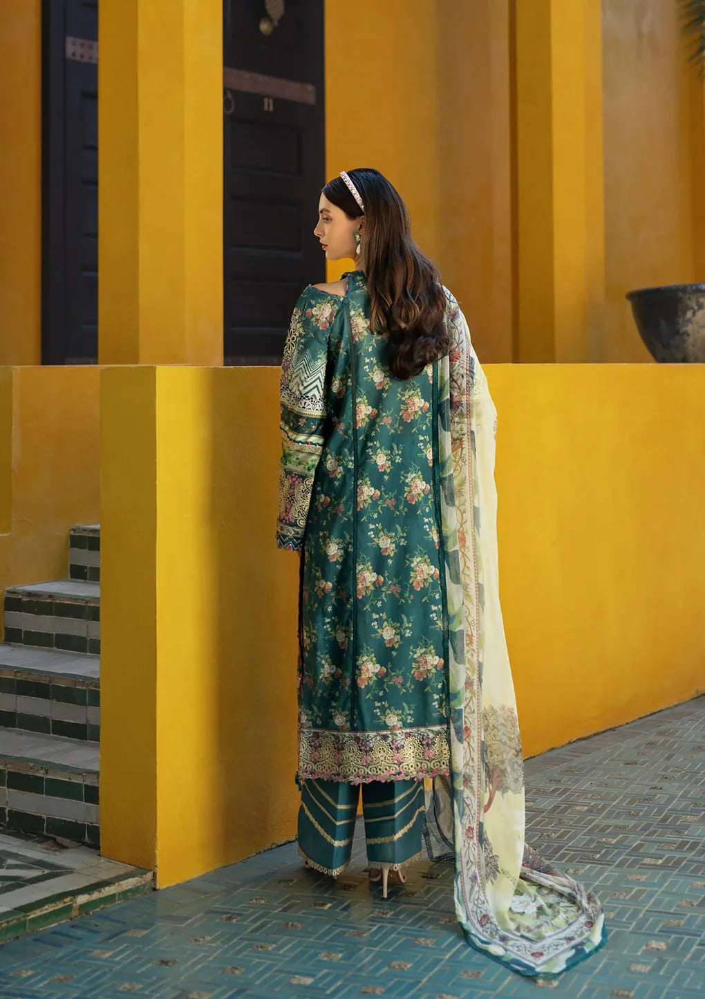 LUXURY LAWN UNSTITCHED 3PCS