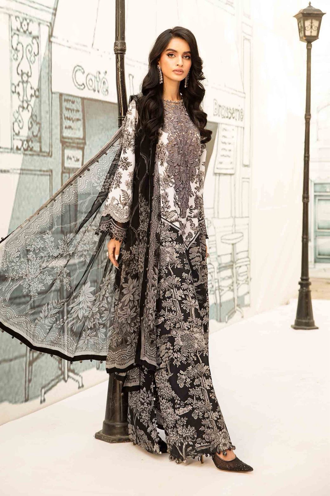 LUXURY LAWN UNSTITCHED 3PCS