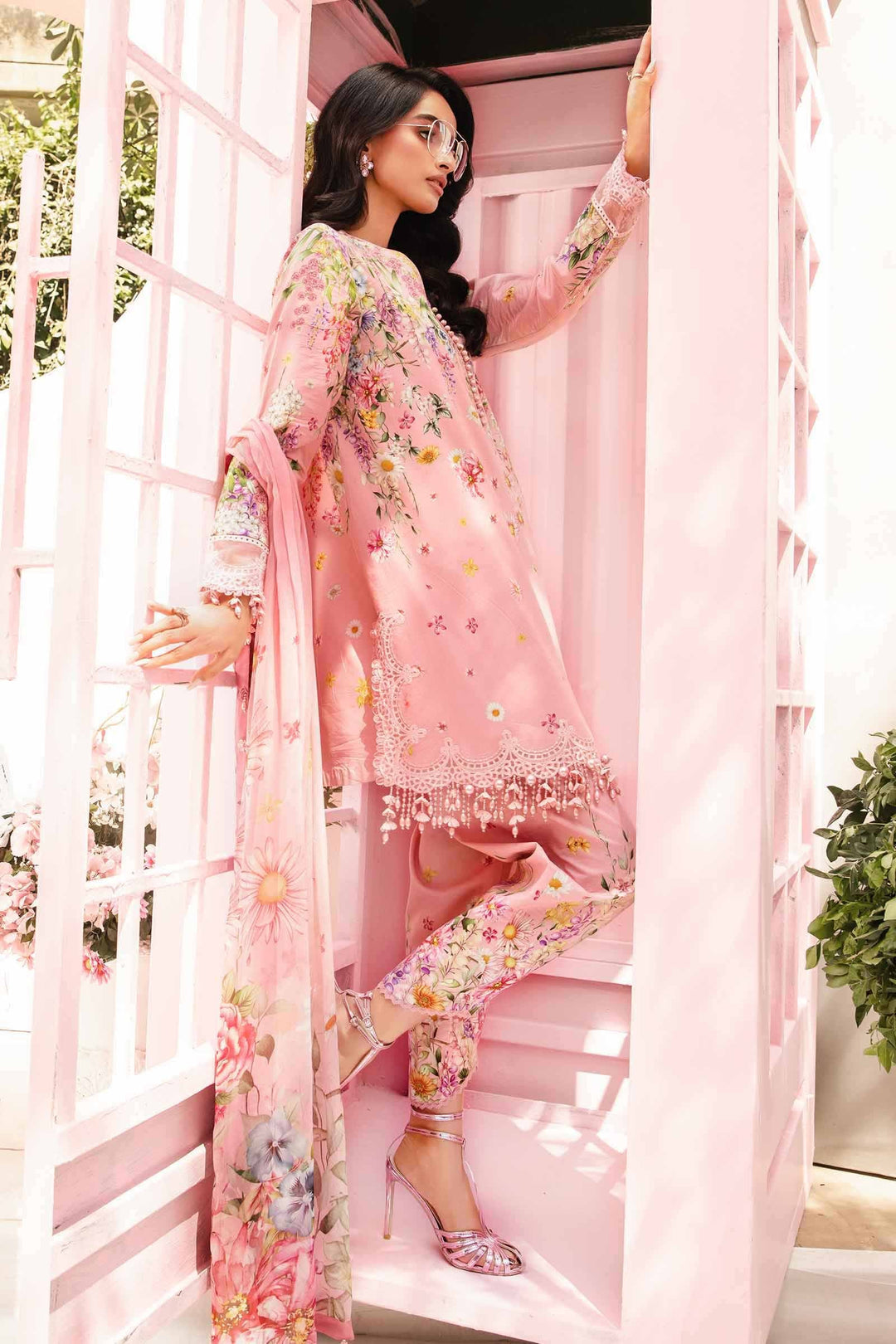 LUXURY LAWN UNSTITCHED 3PCS
