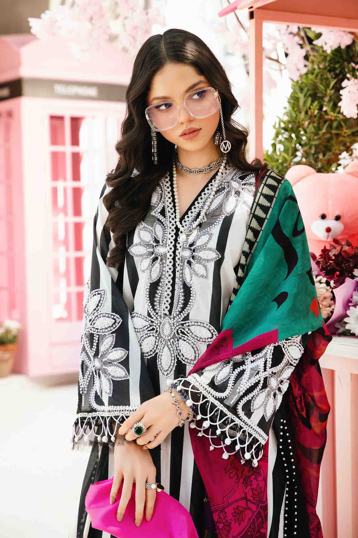 LUXURY LAWN UNSTITCHED 3PCS