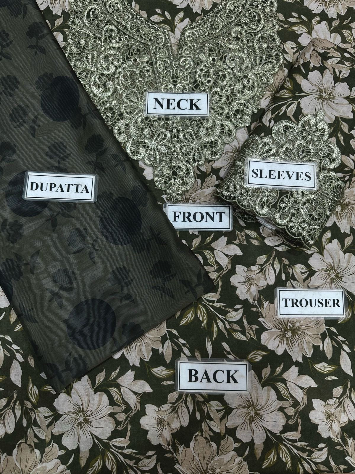 LUXURY LAWN UNSTITCHED 3PCS